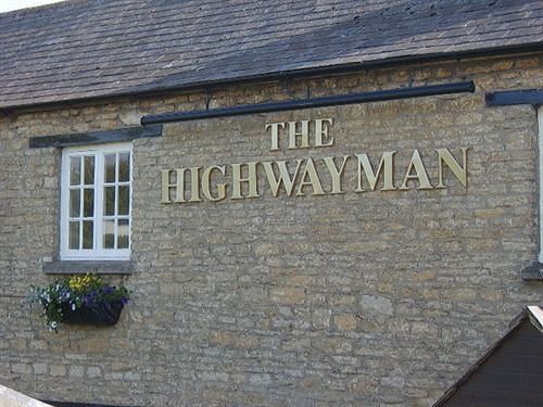 The Highwayman Couette-café